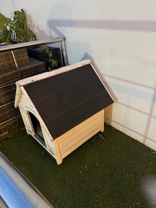 Caseta para perro de madera