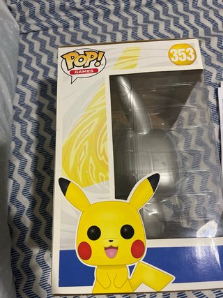 Funko Pop Pikachu Plateado 353 Pokémon