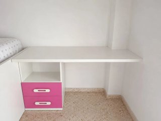 Dormitorio juvenil con cama nido y cajones