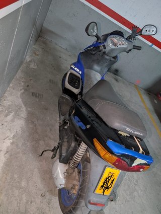 Gilera Runner 50cc Scooter Azul/Negro
