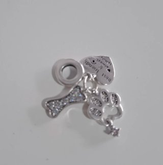 Charm para pulsera perro hueso pata