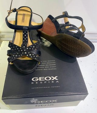 Sandalias Geox Piel T40 Pedrería