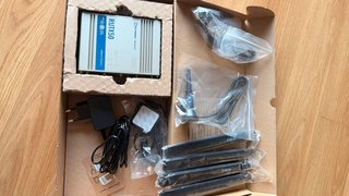 Router Teltonika RUTX50