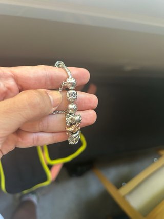 Pulsera pandora + charms