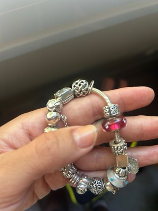 Pulsera pandora + charms