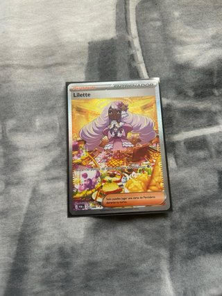 Carta Pokémon Lilette Entrenador 122/088