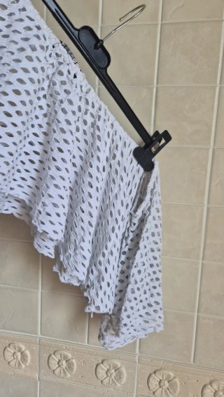 Top bianco a rete