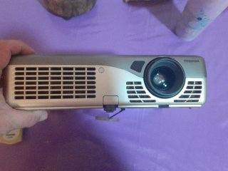 Proyector Toshiba TLP-S30 con control remoto