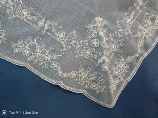 Picos sueltos para traje de fallera