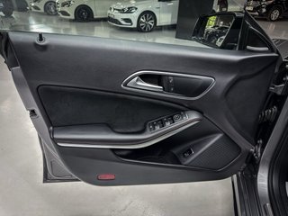 Mercedes-Benz Clase CLA AMG NIGHT
