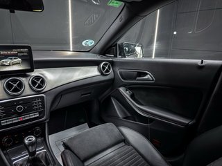 Mercedes-Benz Clase CLA AMG NIGHT