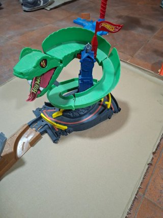Pista Hot Wheels Cobra Infernal