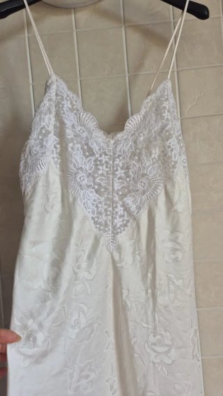 Lingerie bianca in pizzo