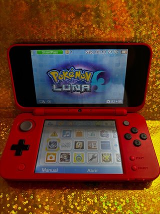 Nintendo 2DS XL Poké Ball Edition, exclusiva