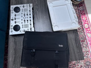 Consola DJ Hercules RMX + funda