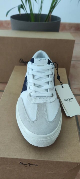 Zapatillas Pepe Jeans Blancas y Negras