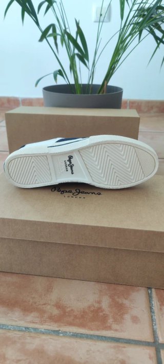 Zapatillas Pepe Jeans Blancas y Negras