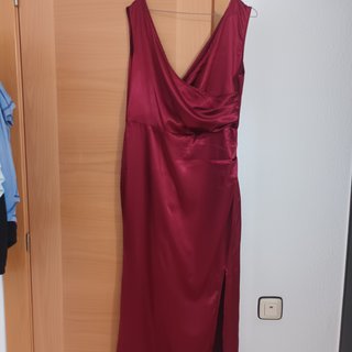 Vestido elegante burdeos talla L