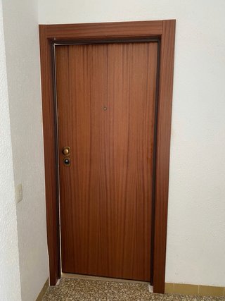 Instalacion de puertas y suelo