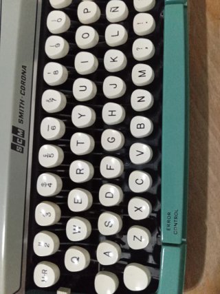 Máquina de escribir Corsair Deluxe