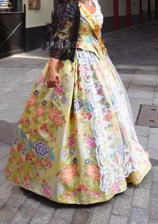 Vestido Valenciana Siglo XVIII