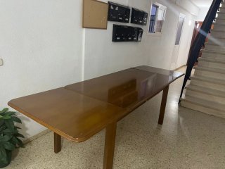 Mesa de comedor extensible de madera