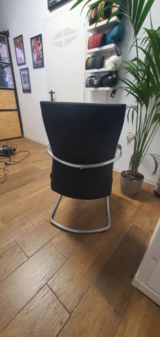 3 Sillas de oficina/recibidor negras