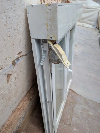 2 Ventanas Aluminio con Persianas