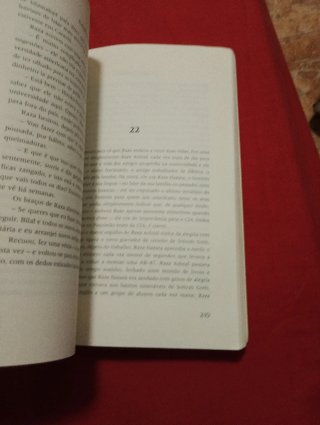 Sombras Queimadas (Portuguese Edition)
