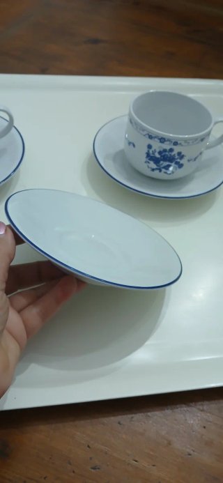 Set 3 tazze vintage con piattini "Cipa"