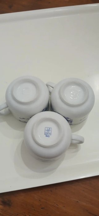 Set 3 tazze vintage con piattini "Cipa"