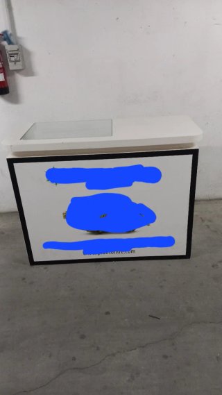 Mostrador blanco para tienda con tapa de cristal