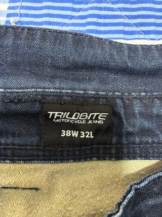 Vaqueros Moto Trilobite