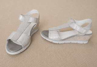Sandalias Hispanitas Plata Cuña Baja Talla 39