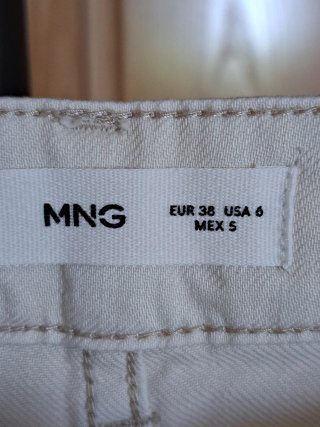 Pantalón beige Mango