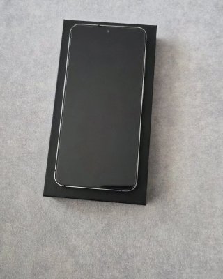Samsung Galaxy S24 Negro/Gris