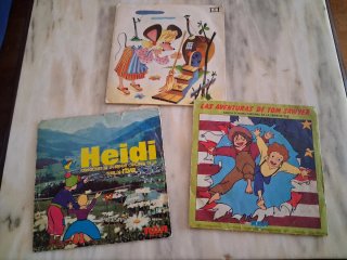 Vinilos 45 RPM Cuentos Infantiles y Bandas Sonoras