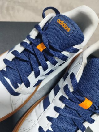 Zapatillas Adidas Blancas y Azules