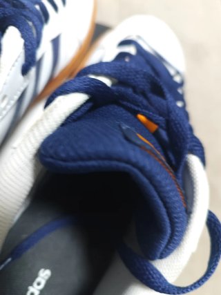 Zapatillas Adidas Blancas y Azules
