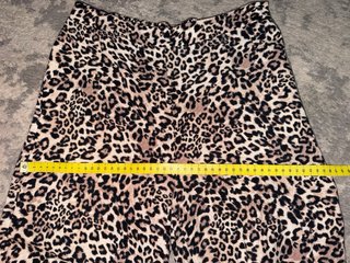 Pantalón ancho estampado leopardo