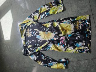 Vestido satinado estampado floral