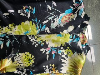 Vestido satinado estampado floral