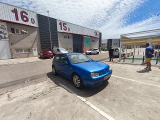 Volkswagen Golf 2001