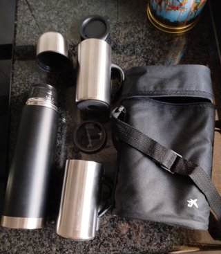 Set Termo Frío/Calor + 2 Tazas + Bolsa