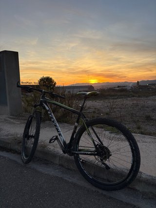 Stevens Sentiero 29 Talla L RockShox Shimano