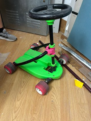 Patinete con volante para niños