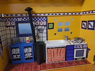 Casa Las Tres Mellizas con muñecas