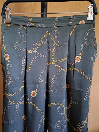 Pantalón satinado Mango