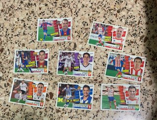 Álbum vacío y 8 cromos La Liga Este 2012-13