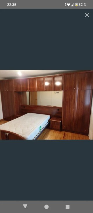 Mueble empotrado madera con espejo